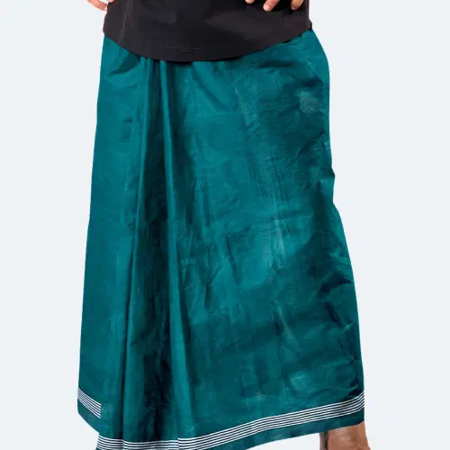 Men's Green Solid Lungi - Showkhin